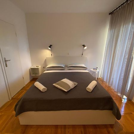 Studio Apartment And Rooms Adria Vodice Exterior foto