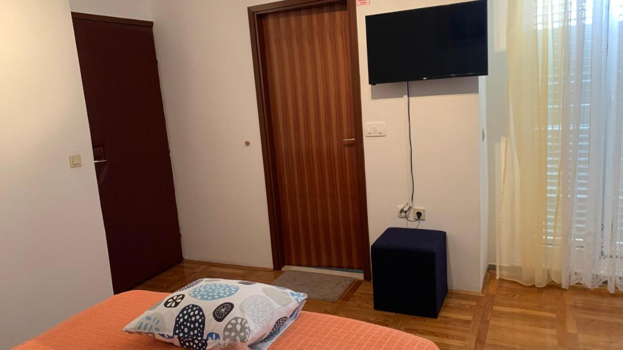 Studio Apartment And Rooms Adria Vodice Exterior foto