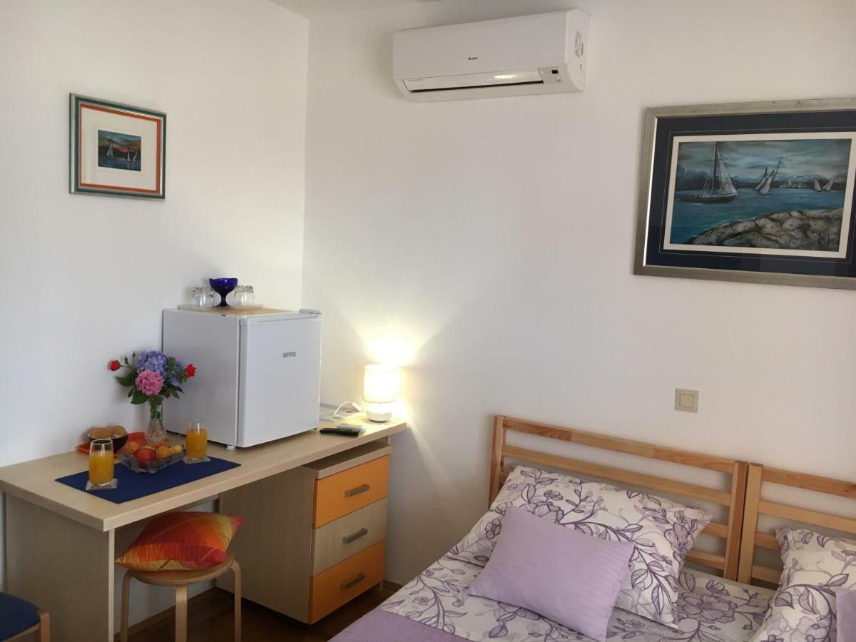 Studio Apartment And Rooms Adria Vodice Exterior foto